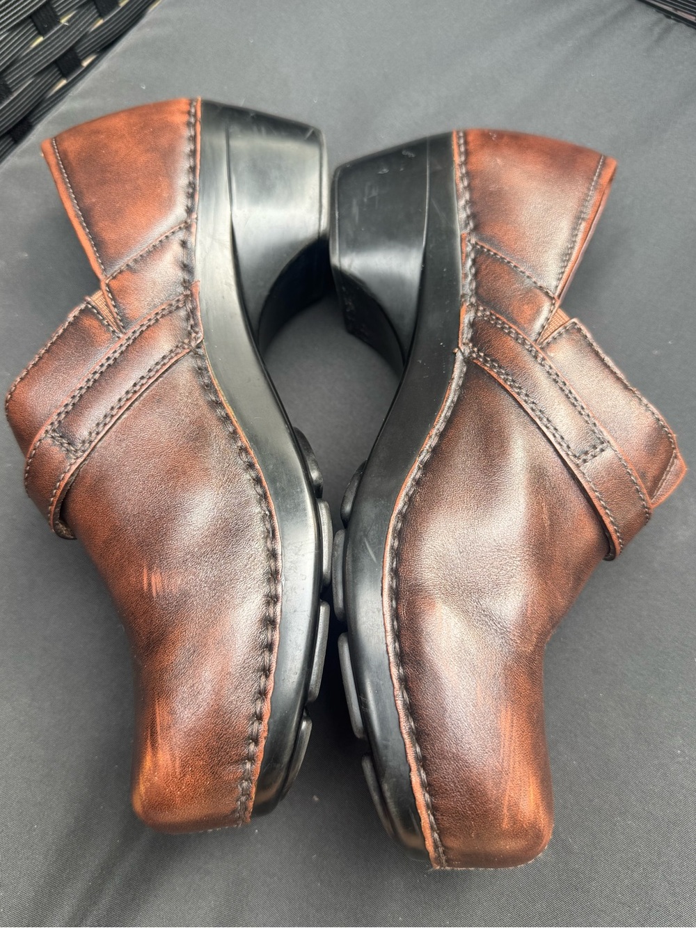 DANSKO LEATHER CLOGS - Picture 2 of 5